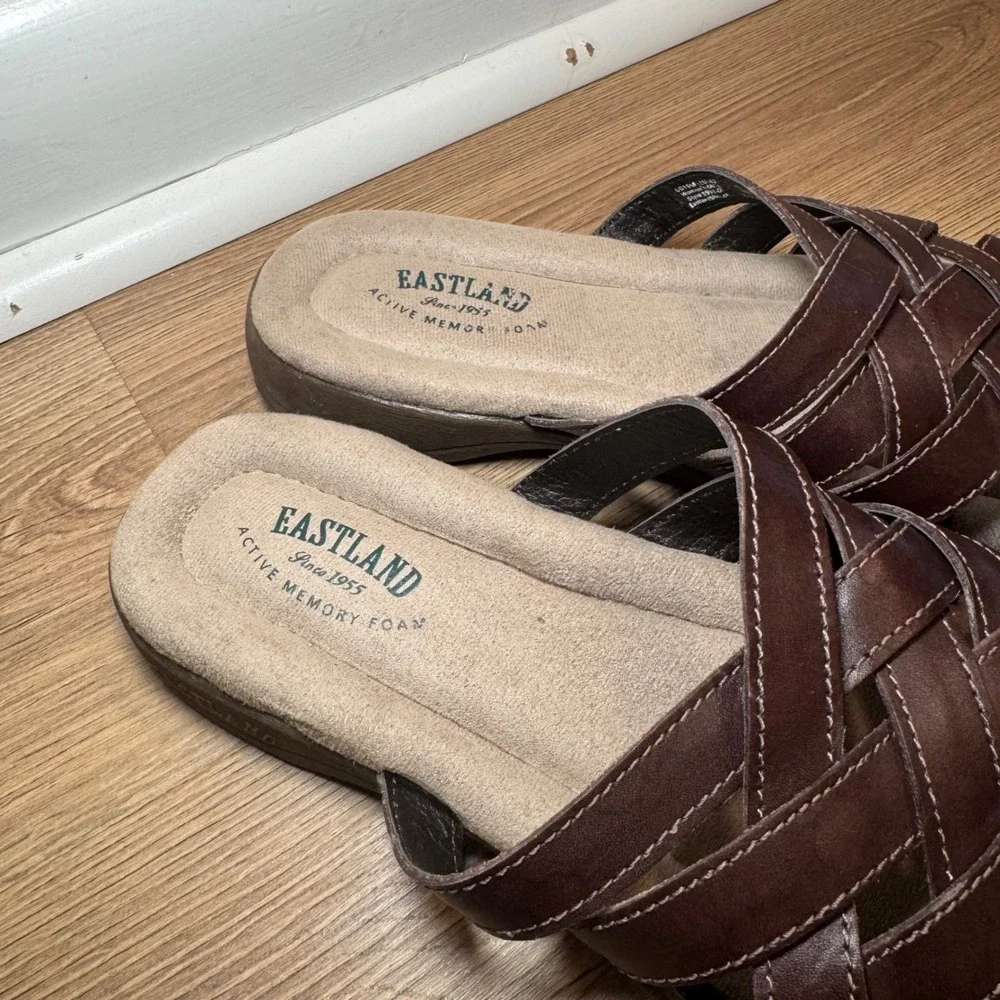 Eastland Brown Leather Woven Slide Sandals Womens 10M Memory Foam Boho Comfort